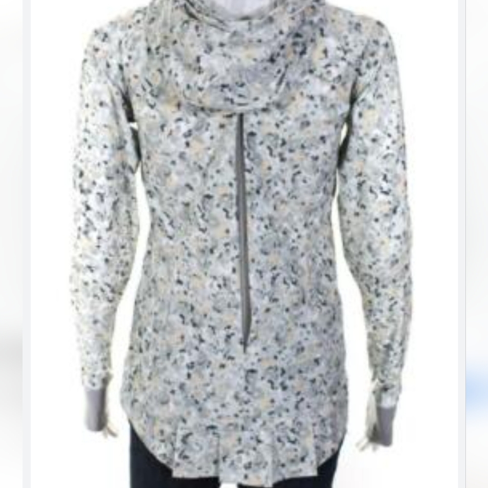 Lululemon Lightened Up Pullover Size 4